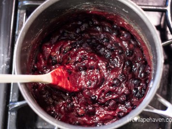 Life in Lape Haven: Tried It Tuesday - Blueberry Hand Pies, Blueberry Pie Filling