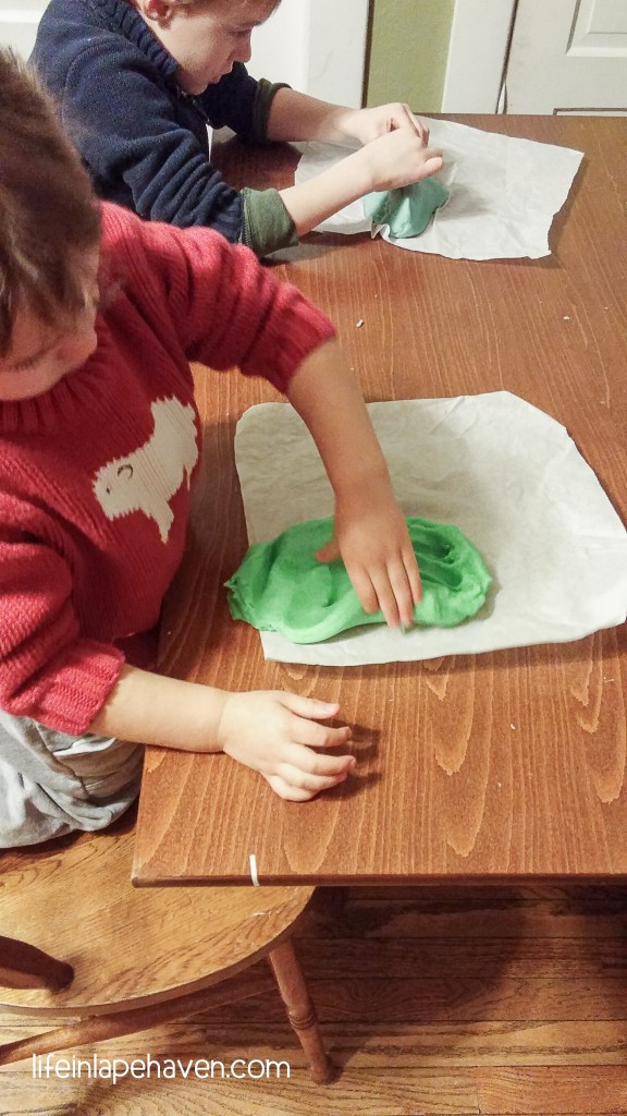 Life in Lape Haven: Tried It Tuesday - Homemade Play-dough. This quick, easy, and super soft and squishy playdough recipe is great for a fun indoor activity that you can put together with ingredients already in your kitchen.