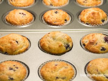 Life in Lape Haven: Tried It Tuesday: Homemade Blackberry Muffins. Delicious, quick, and easy homemade muffin recipe using fresh blackberries and a secret ingredient to give you tender, fluffy muffins.